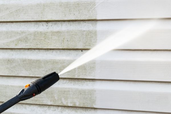 House Exterior Cleaning in Honolulu