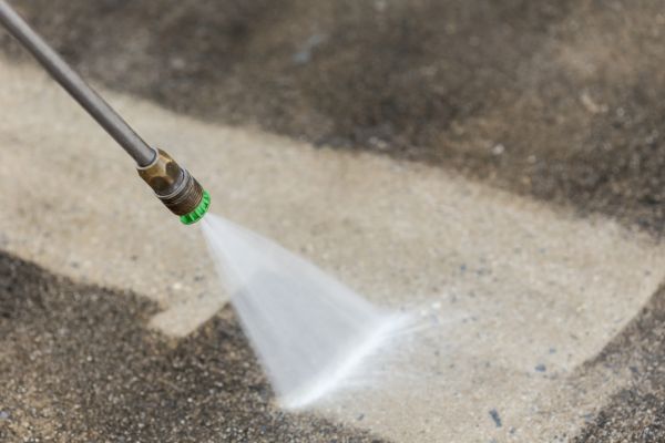 Garage Floor Power Washing in Honolulu