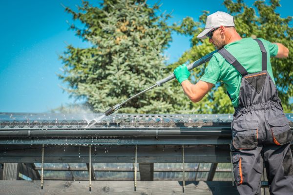 Gutter Power Washing Service
