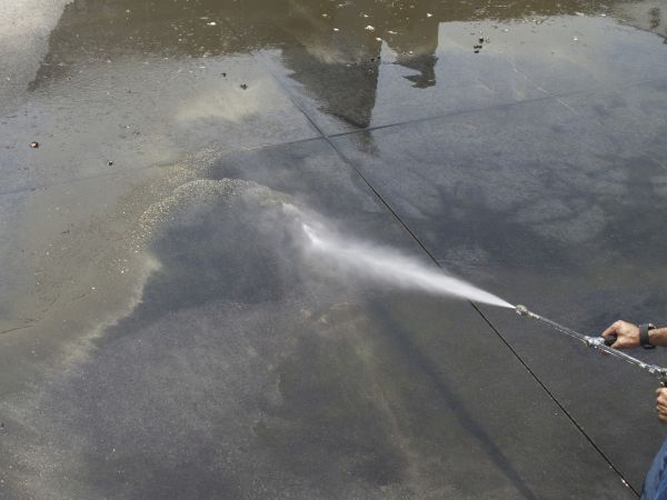Cost of Exterior Floor Cleaning in Honolulu
