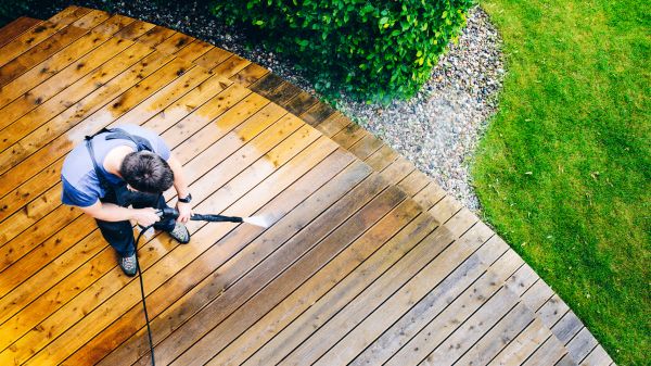 Deck Pressure Cleaning in Honolulu