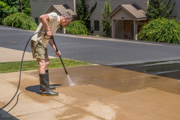 Concrete Pressure Cleaning in Honolulu