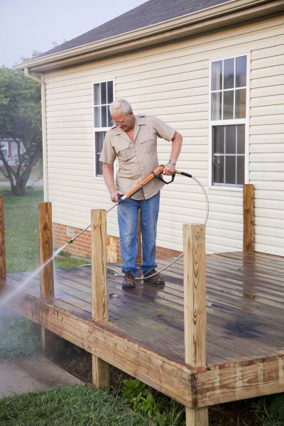 Cost of Deck Mold Cleaning in Honolulu