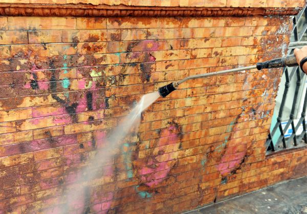 Cost of Brick Graffiti Cleaning in Honolulu
